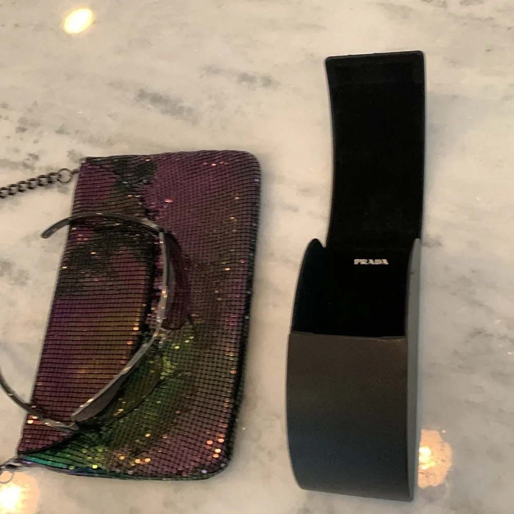 Chanel sunglasses . - Picture 9 of 11